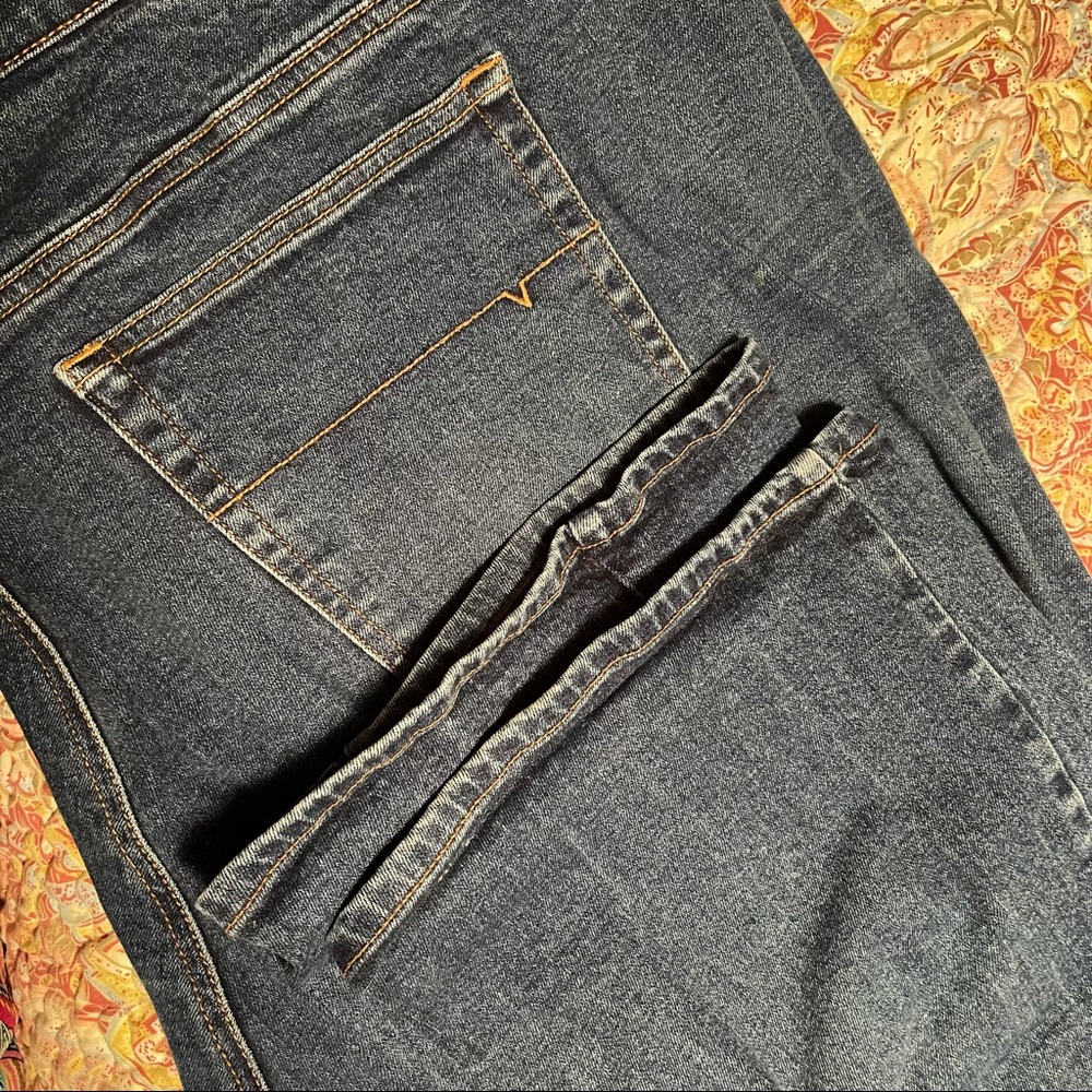 Venezia:  jeans size 26 average